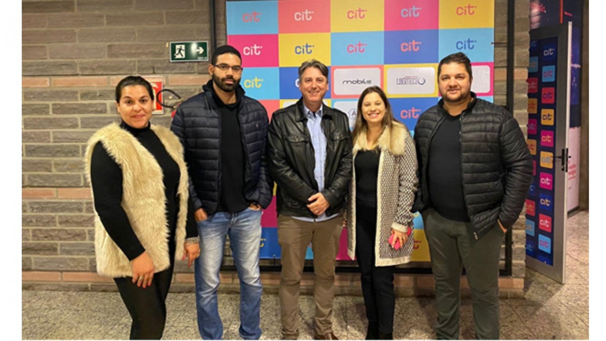 Gestoras de Inovação da região Produção e Norte, Schanaya Pavelski e Jéssica Mattana, e a Secretaria de Inovação, Ciência e Tecnologia, representada por Everaldo Daronco e Leandro Nascimento, e o Centro de Inovação e Tecnologia, representado por Fabrício de Oliveira
